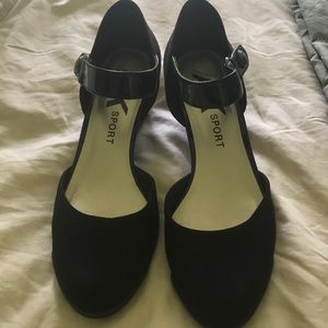 Anne Klein - AK Sport Black wedges